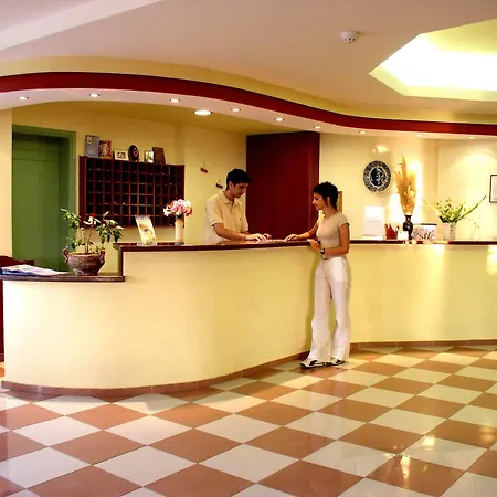Noble & - Adults Only Hotel